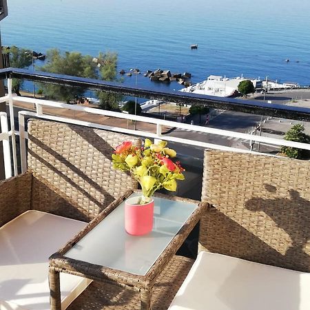 V I P Suites Cielo Stellato On Concordia Sea Salerno Exterior photo